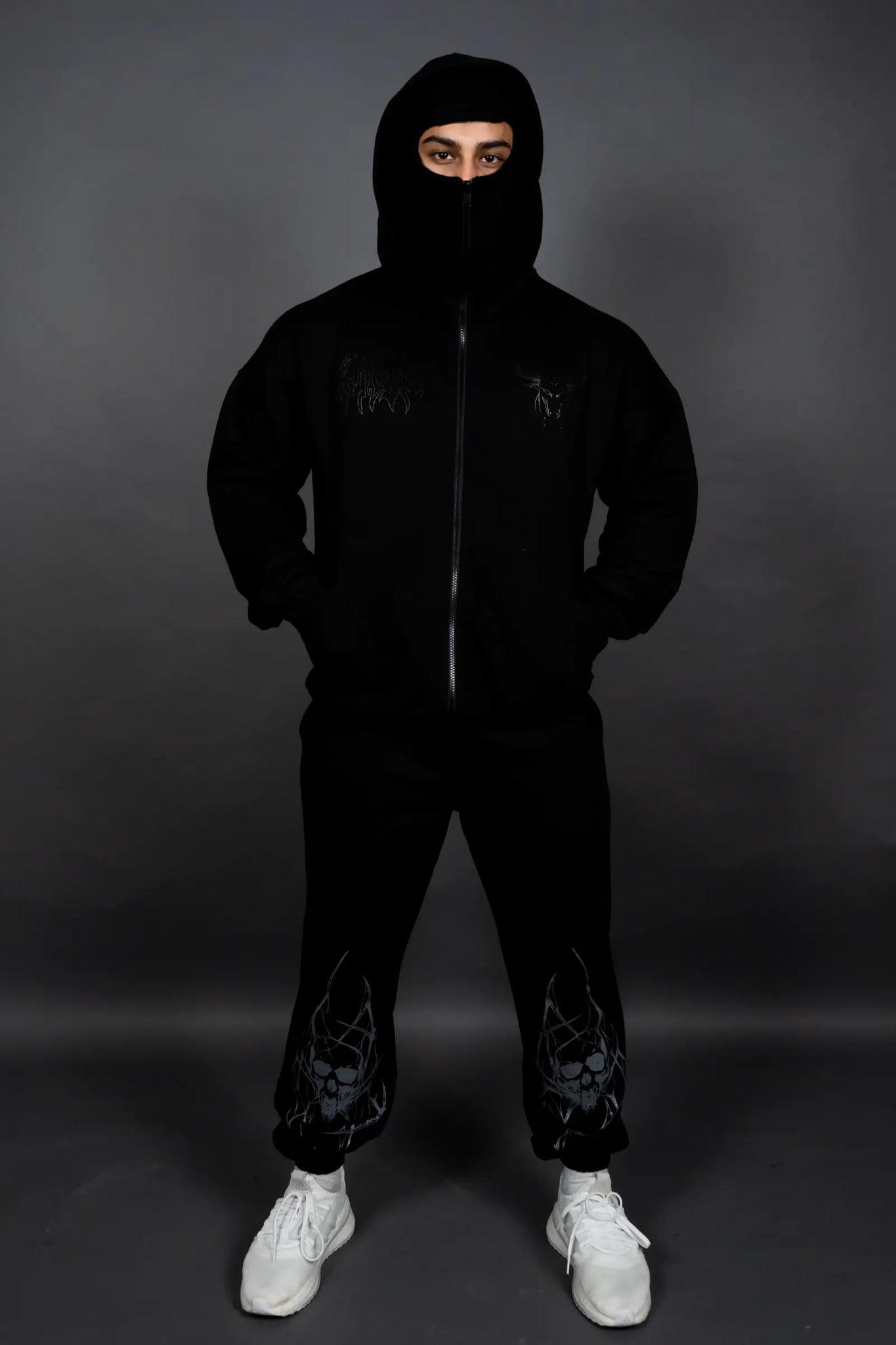 GHOST WARRIOR ZIPPER HOODIE (BLACK)