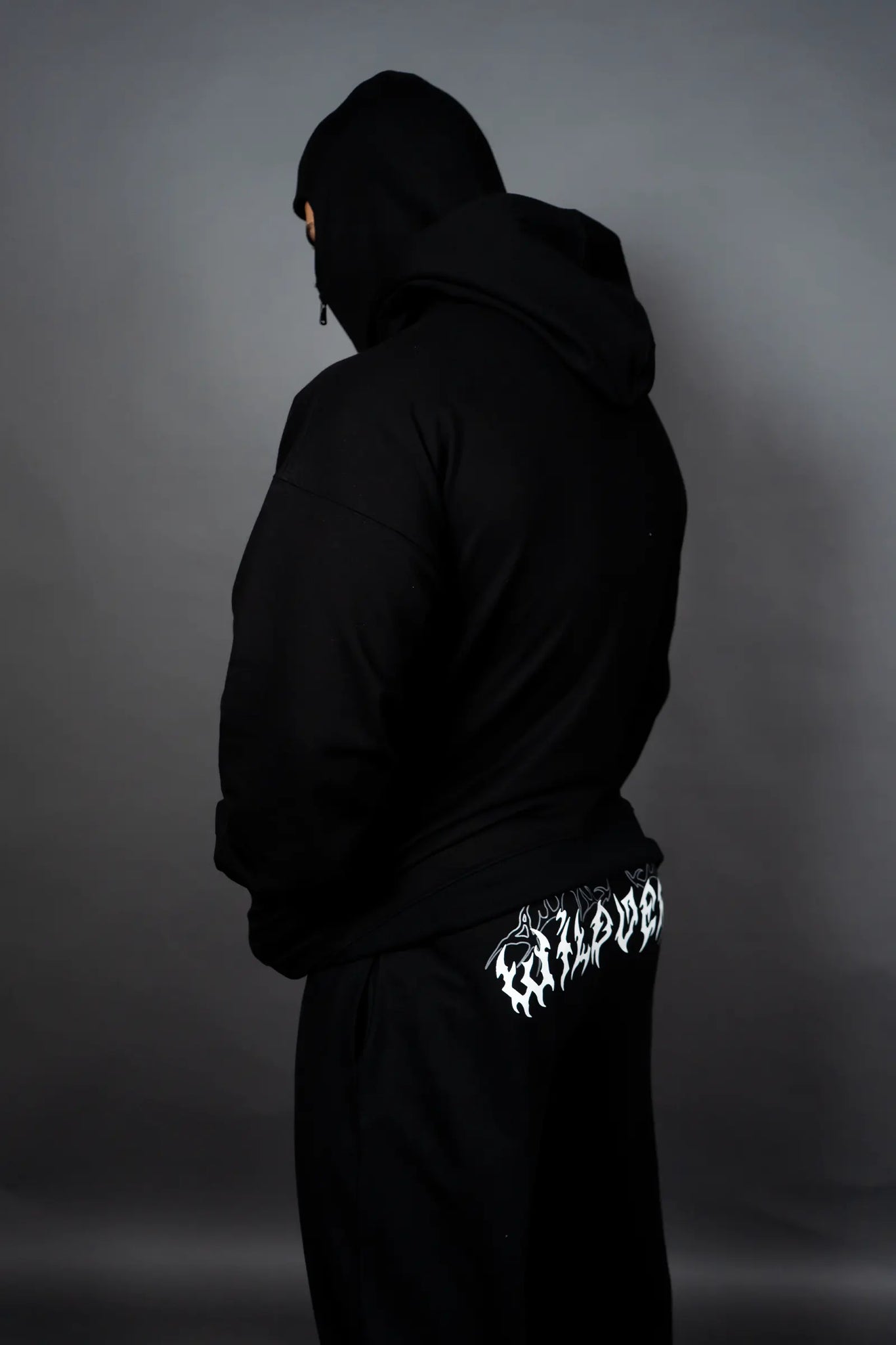 GHOST WARRIOR ZIPPER HOODIE (BLACK)