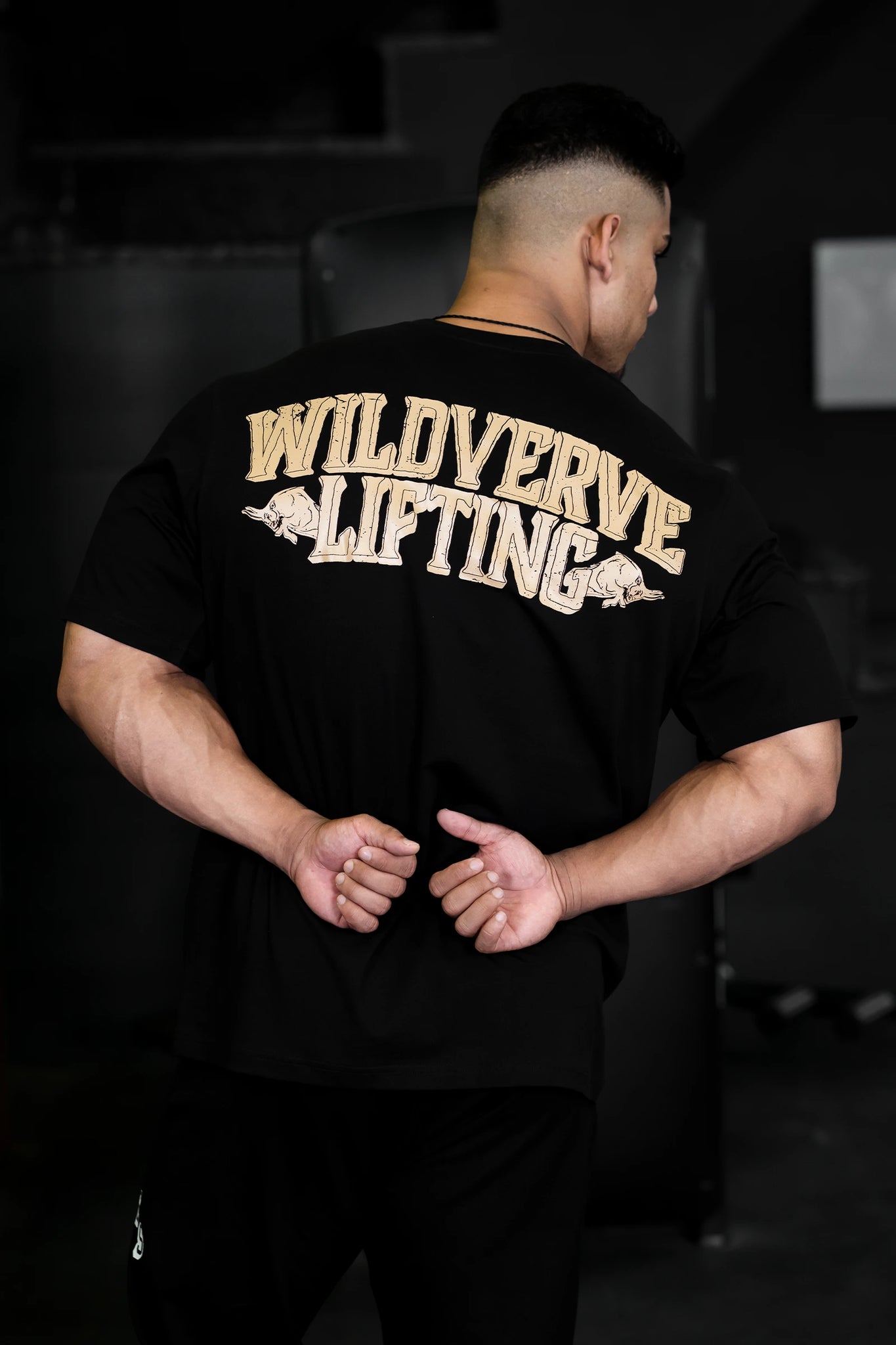 WILD VERVE LIFTING T-SHIRT (BLACK)