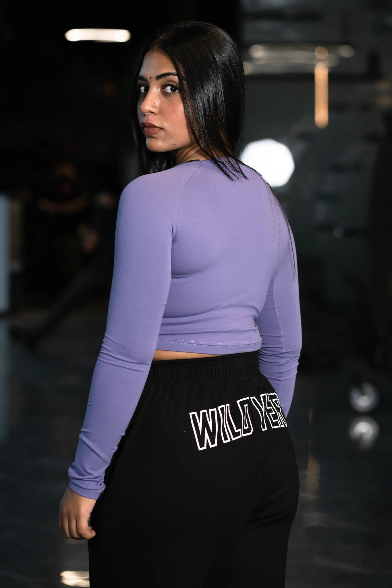 WILD VERVE LIFTING LONG SLEEVE CROP TOP (VERVE VIOLET)