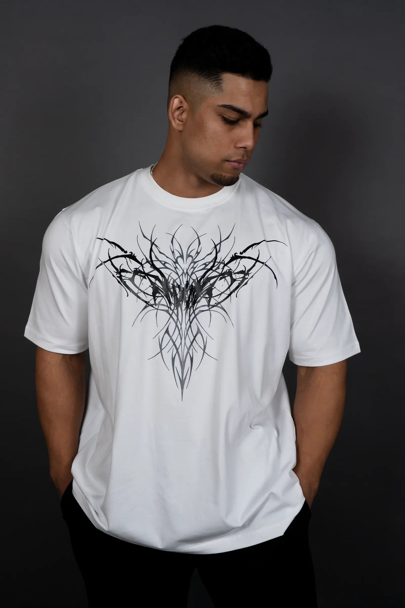 HELLBOUND LEADER OVERSIZED T-SHIRT (WHITE)