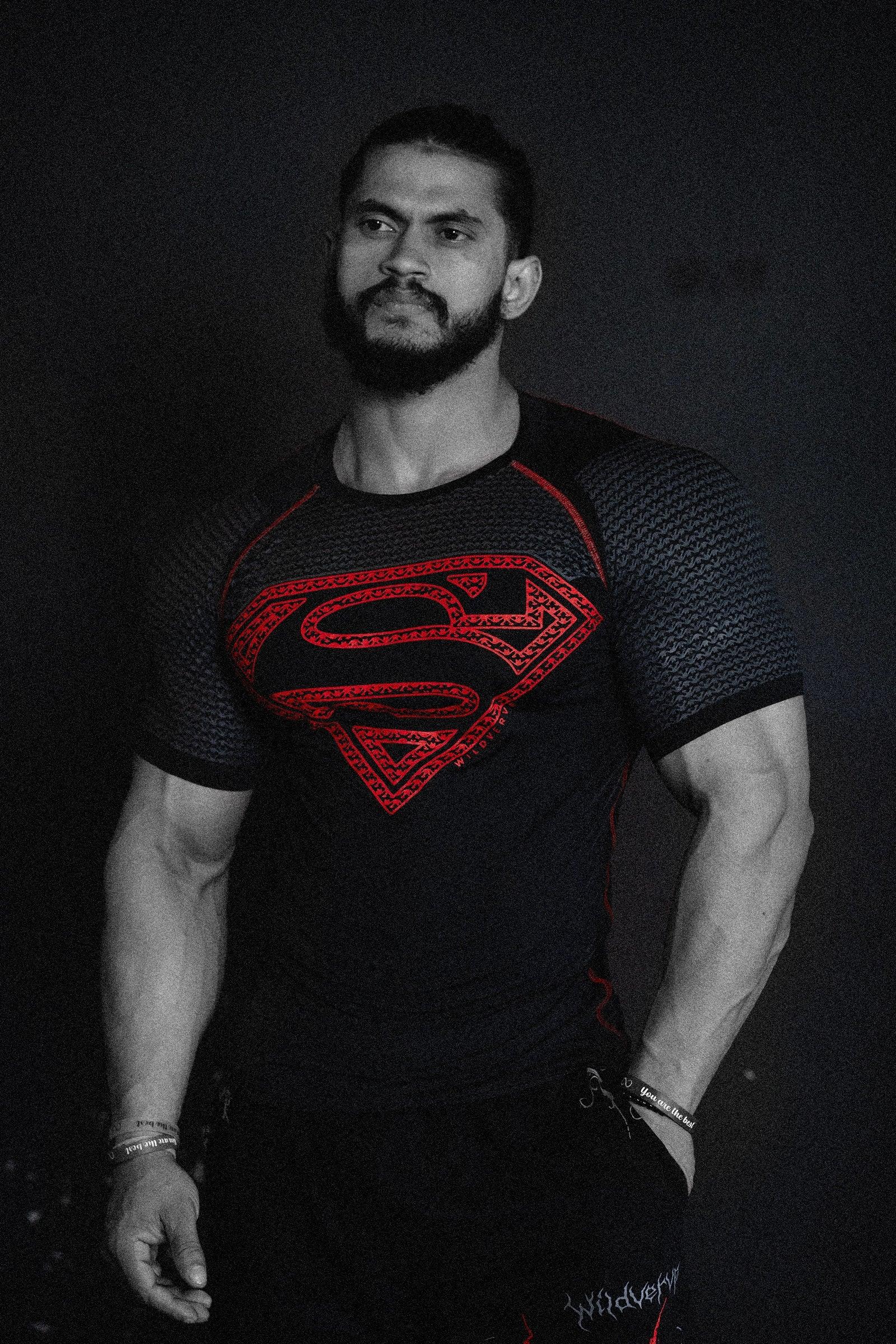 SHADOW SUPERMAN COMPRESSION TEE – RED EDITION