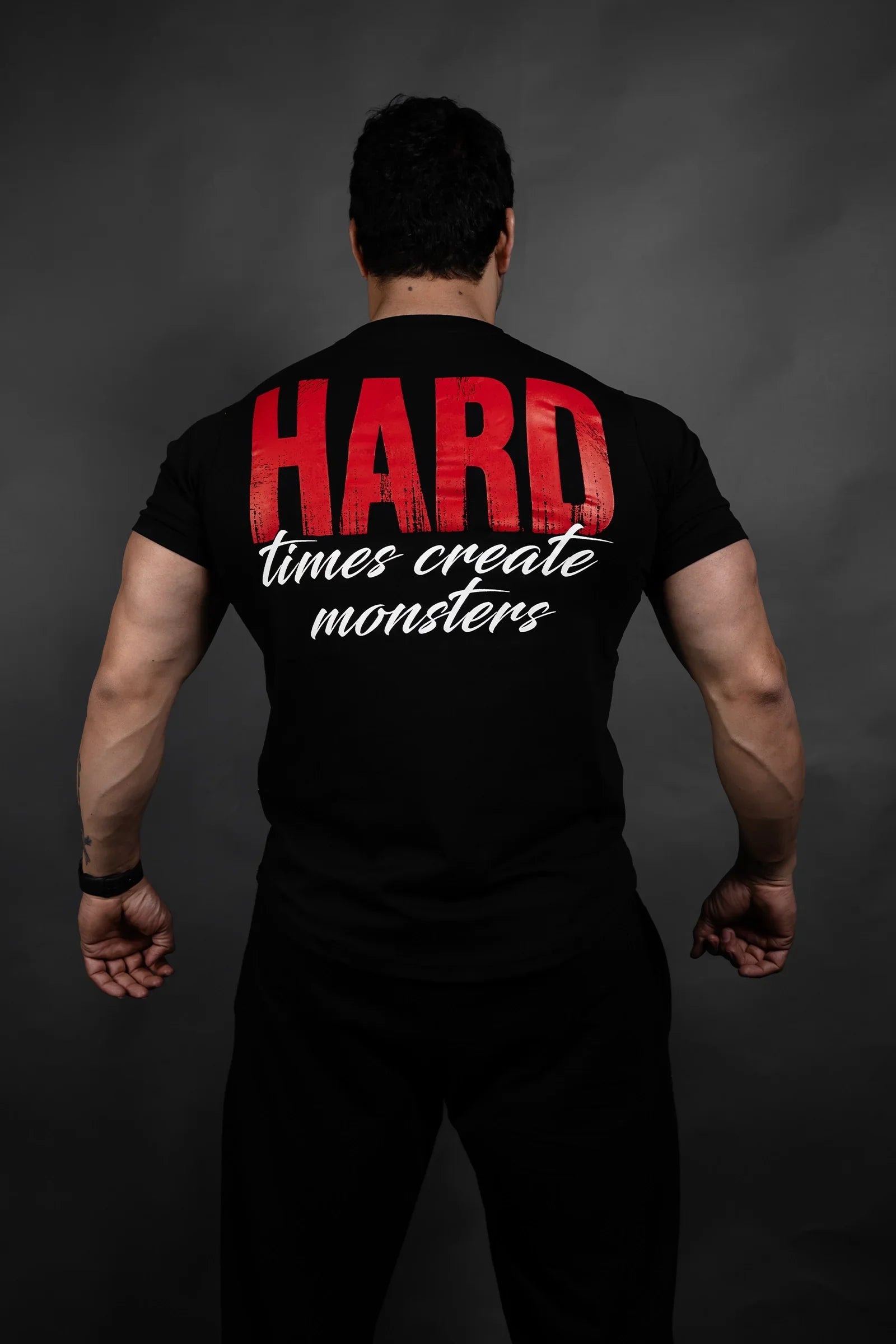 ATHLETIC FIT T-SHIRT