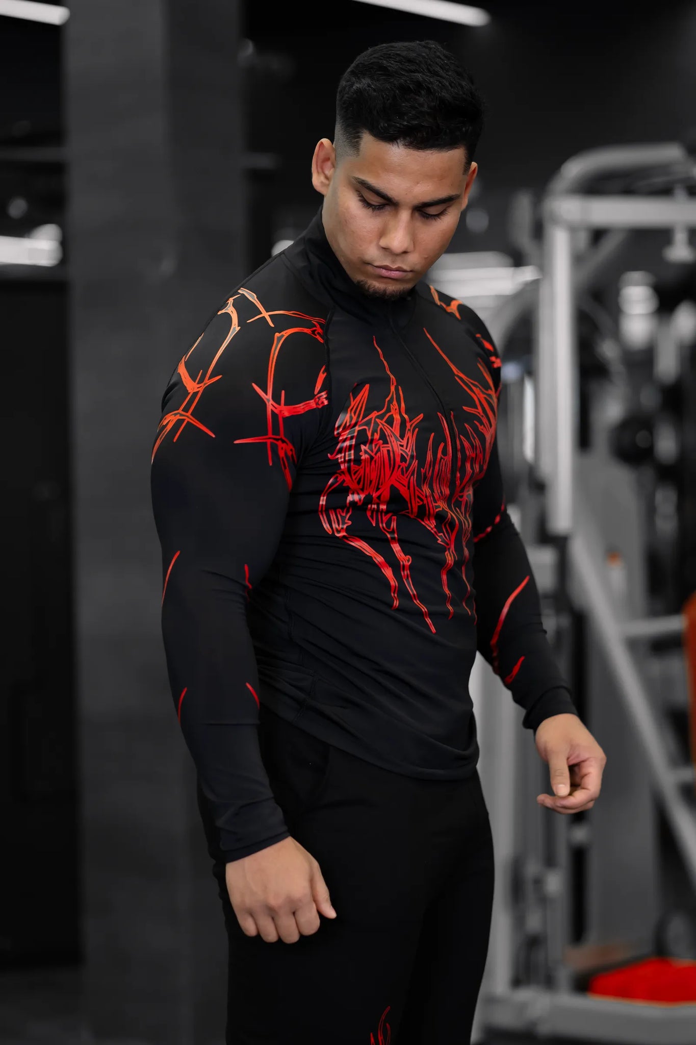 DARK ECLIPSE QUARTER-ZIP COMPRESSION (INFERNO RED)