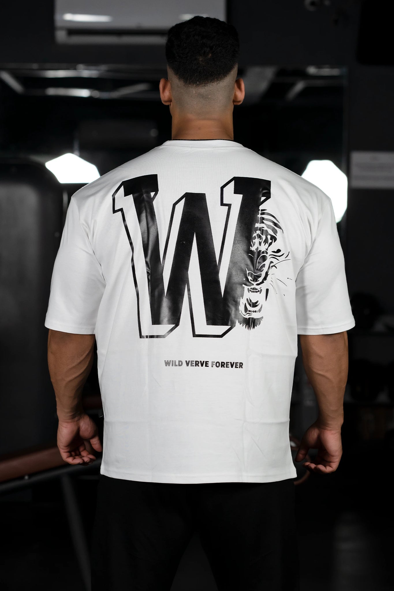 W TIGER FURY OVERSIZED T-SHIRT (WHITE)