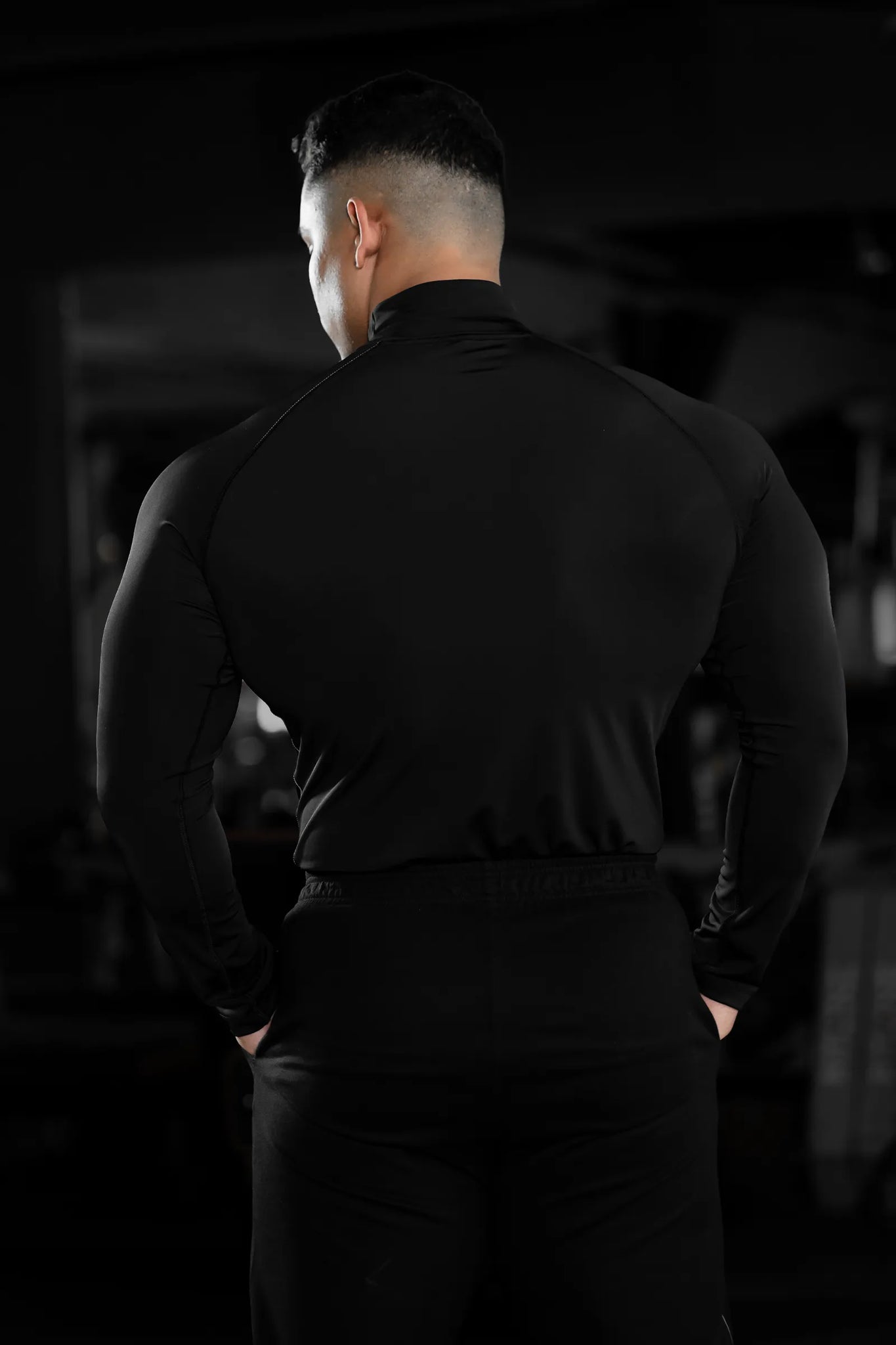 VERVE CORE HIGH-NECK FULL SLEEVE COMPRESSION (BLACK)