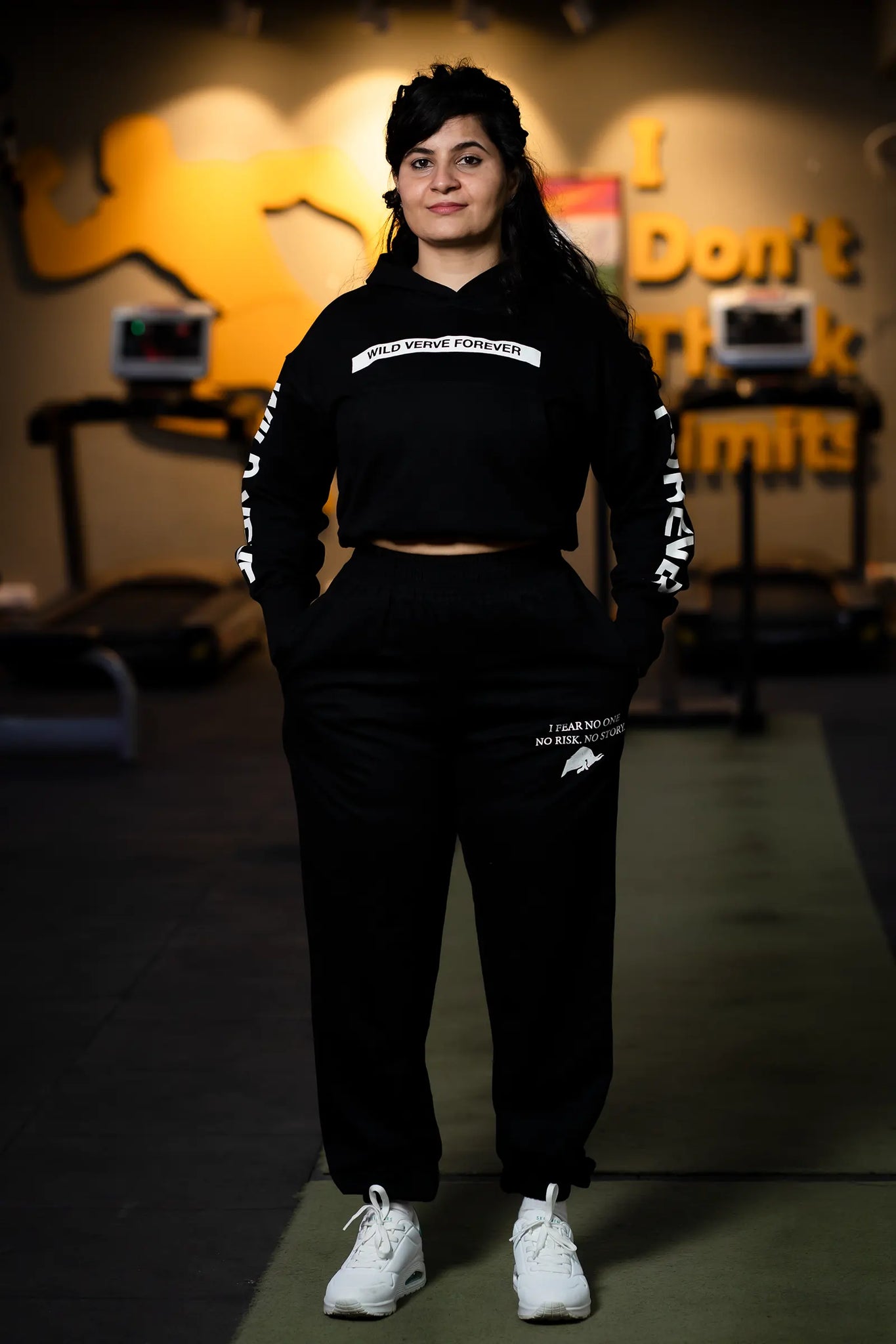 WILD VERVE FOREVER (CROPPED) HOODIE IN BLACK
