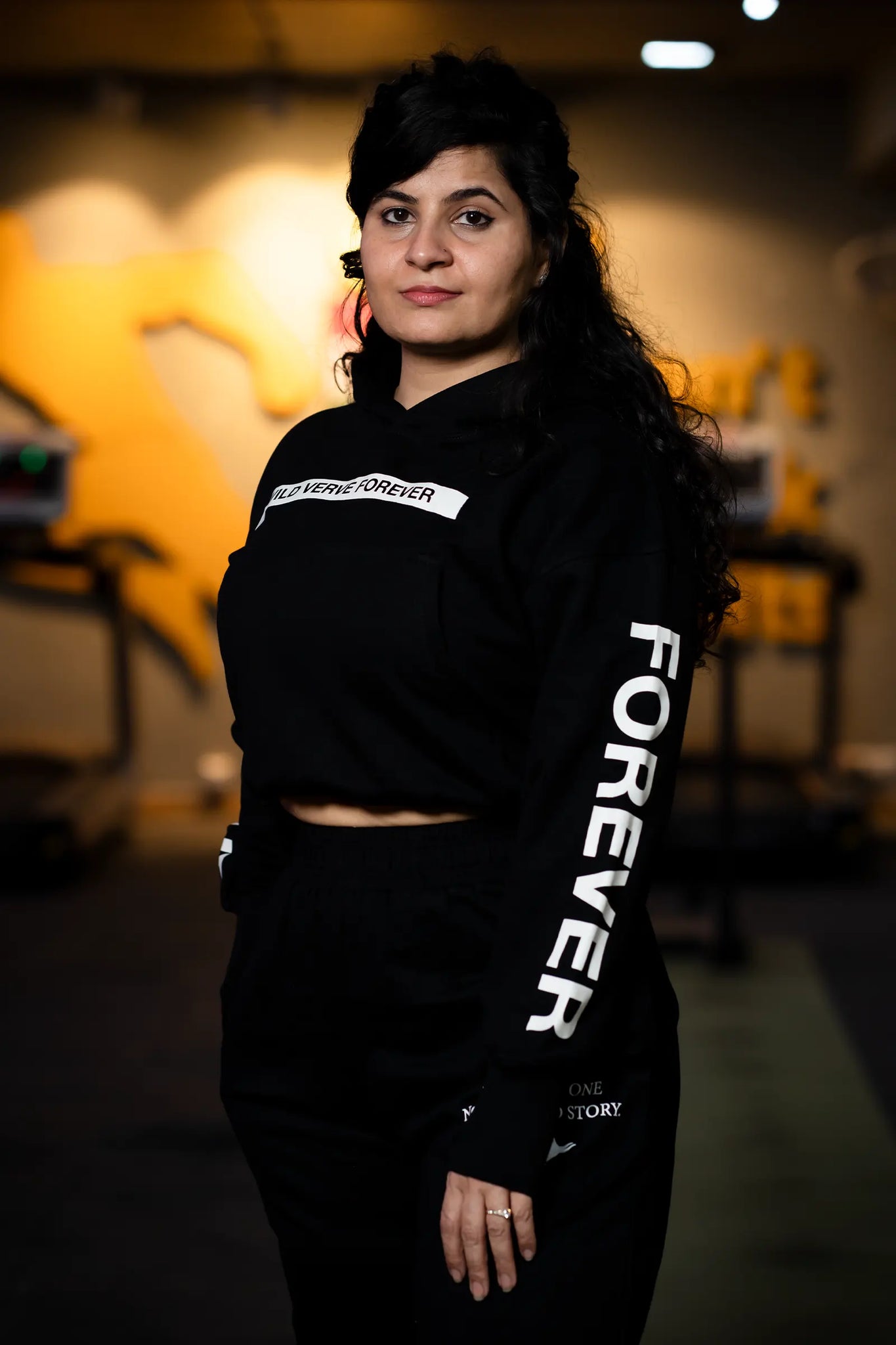 WILD VERVE FOREVER (CROPPED) HOODIE IN BLACK
