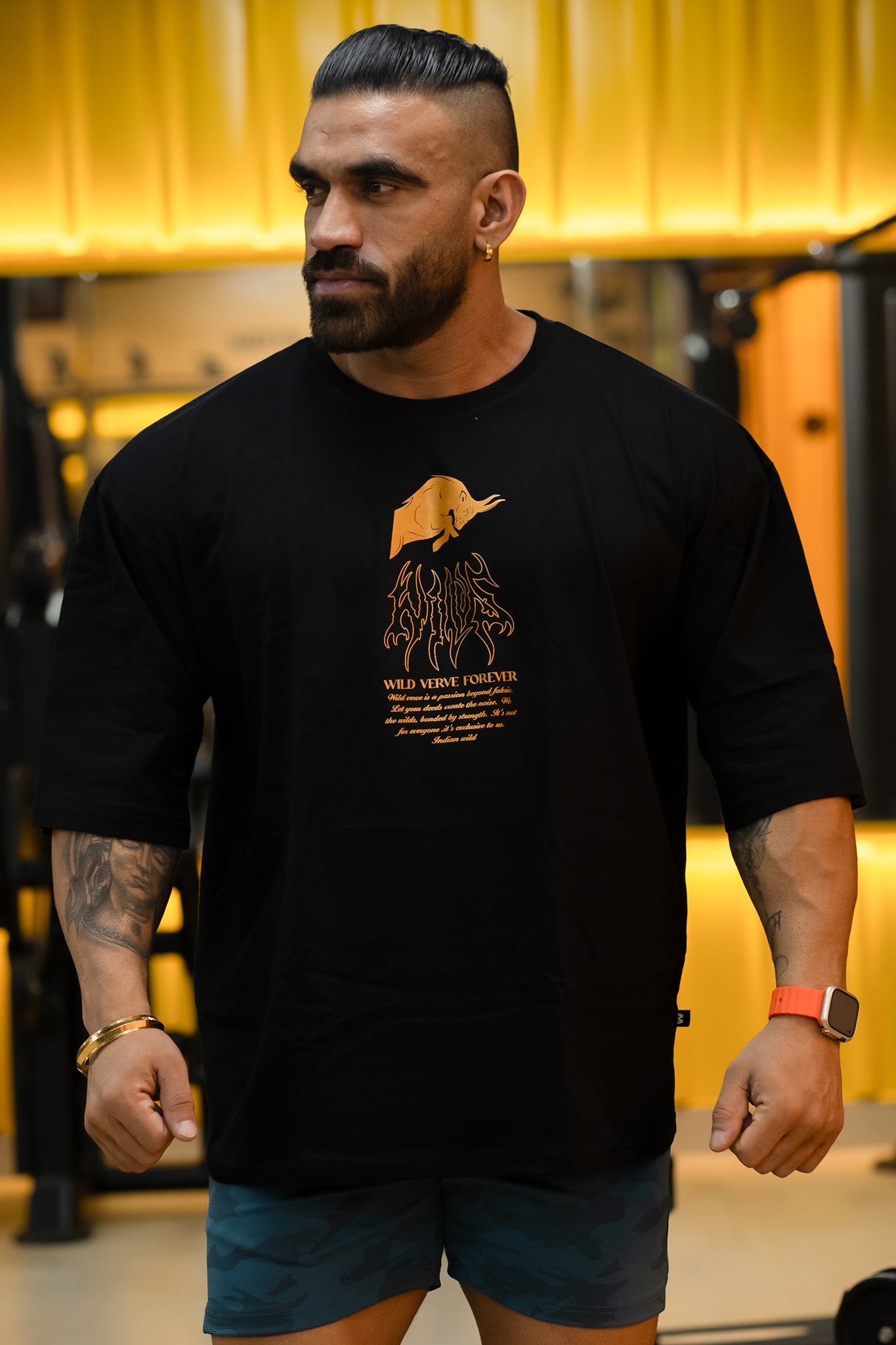WILDS FLAME "PREMIUM" OVERSIZED T-SHIRT IN BLACK (GOLD PRINT)