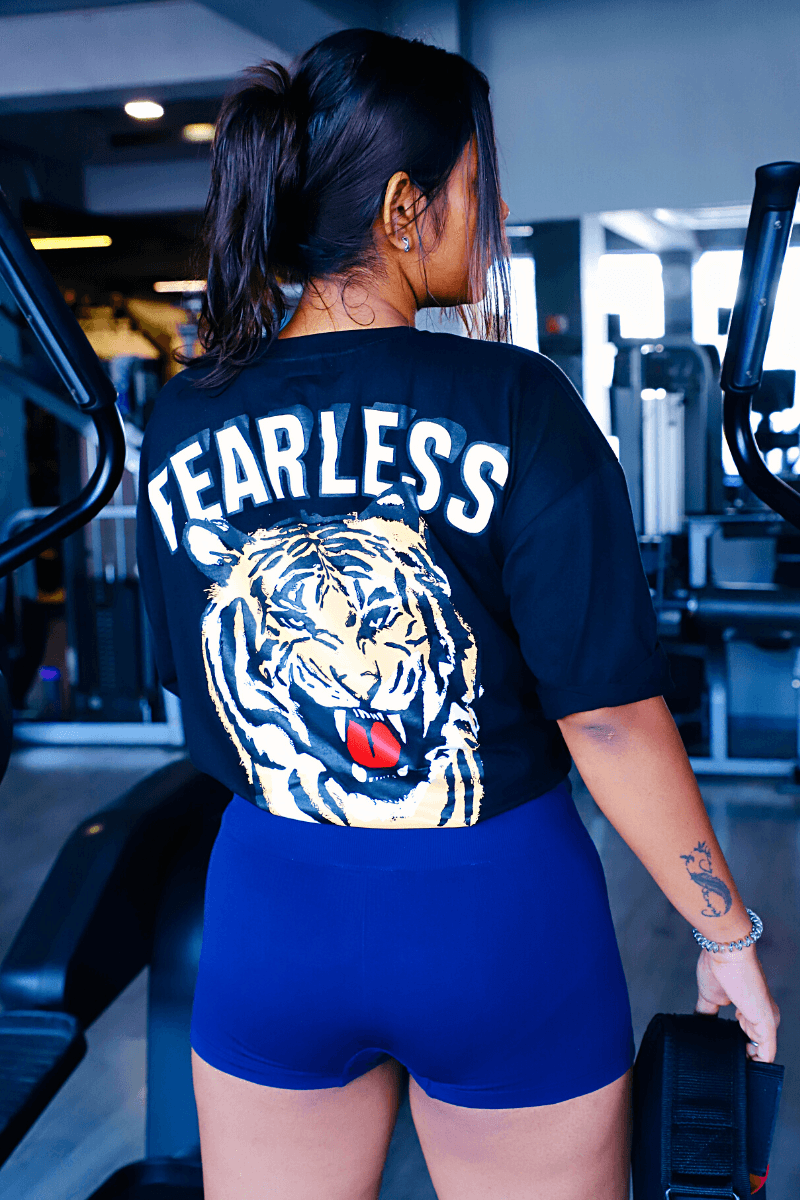 Fearless Roar Oversized T-shirt (Black) - THEWILDVERVE
